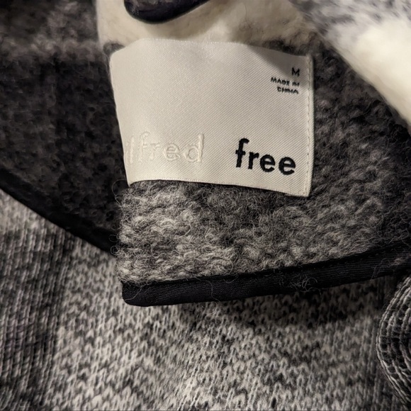 Aritzia off-duty jacket - Picture 4 of 5